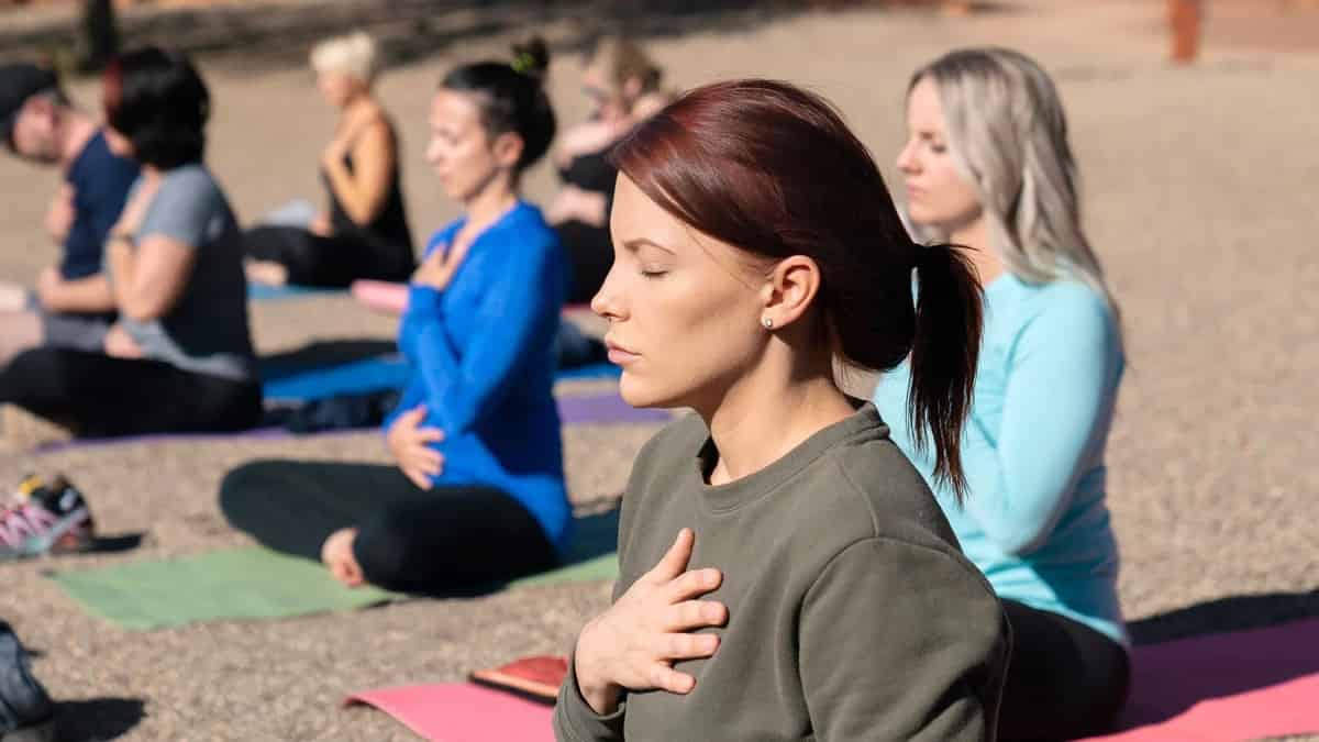 Group meditation featured by Sedona Mago